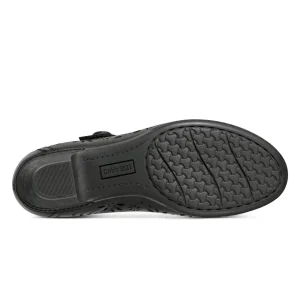 Women's Alesia Perforated Mary Jane Heel